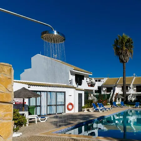 B12 - Pool And Sun *